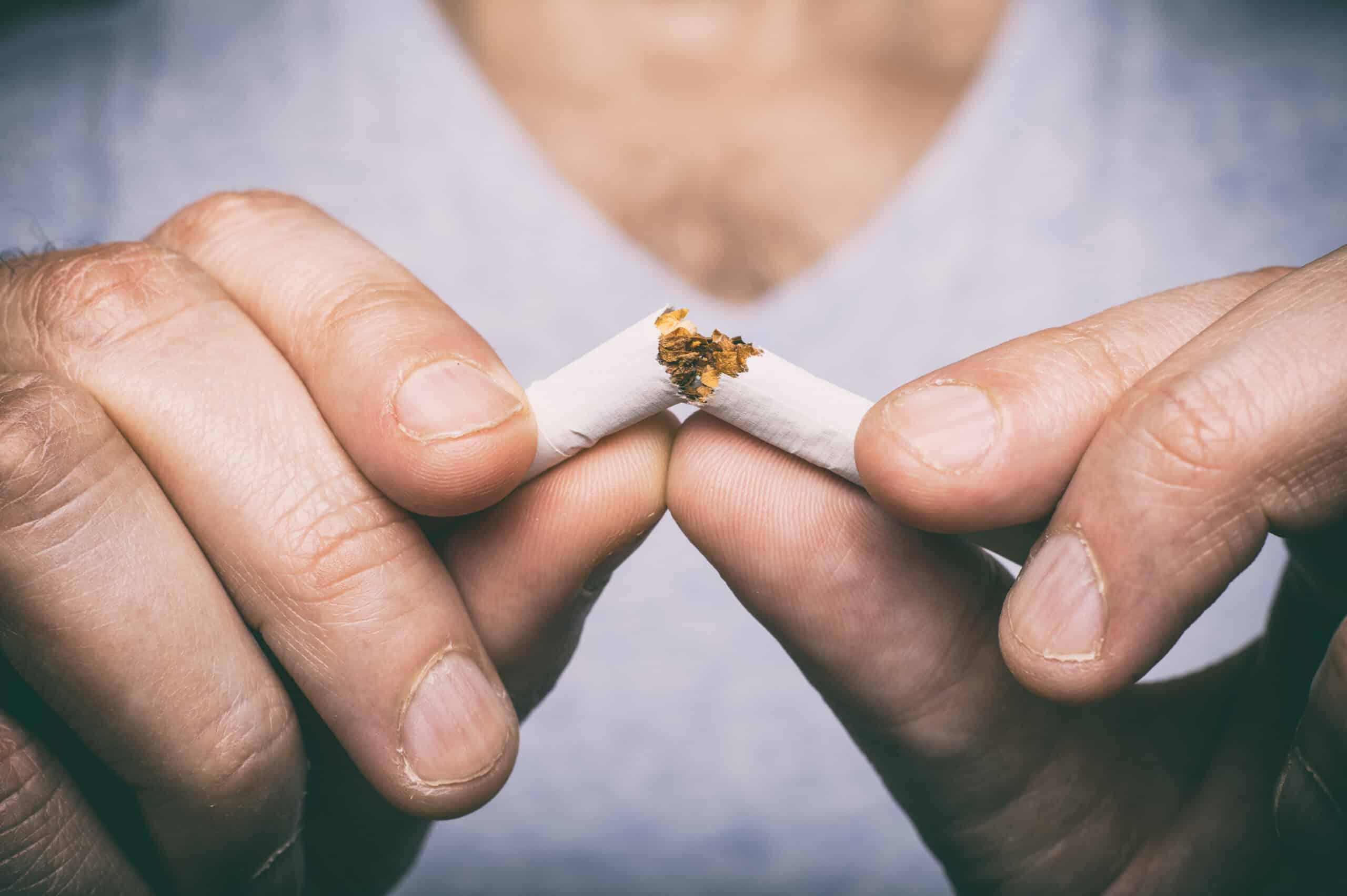 How tobacco use affects oral health